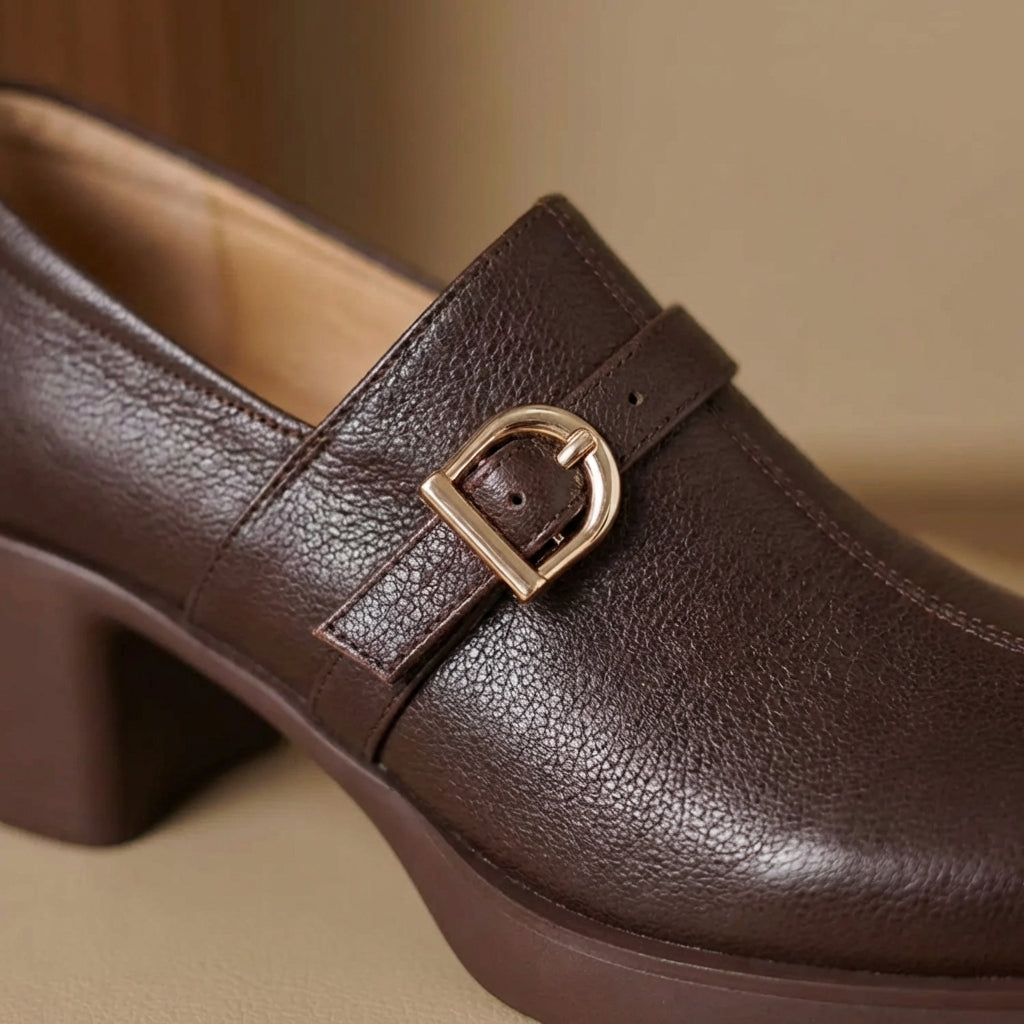 Veria | Angled Heel Shape Supports Smoother Steps