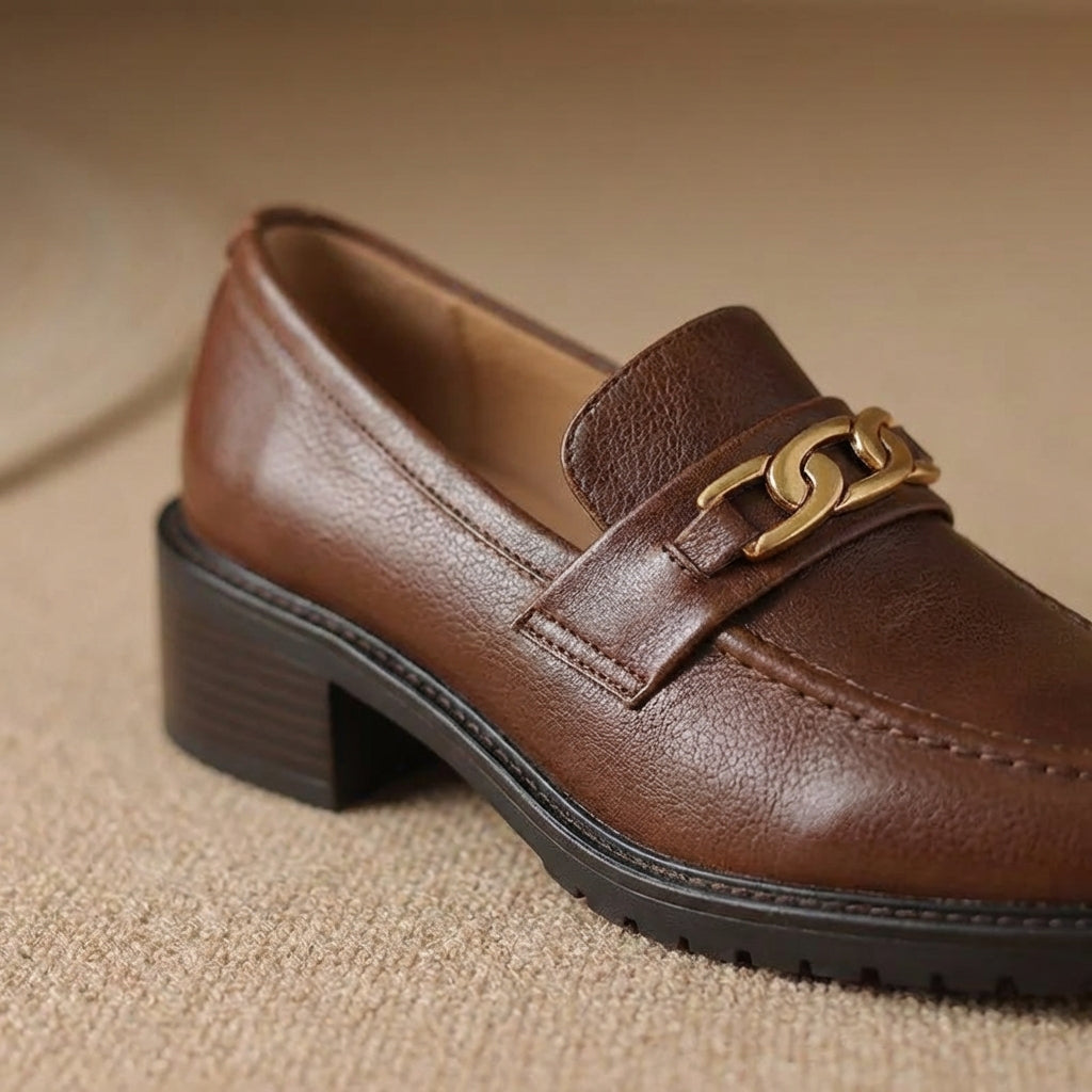 Fabiola | Low Heel Structure Helps Maintain Balance