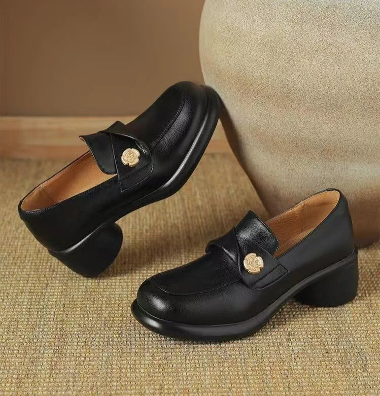 Zyra | Slip-On Heel Keeps Steps More Stable