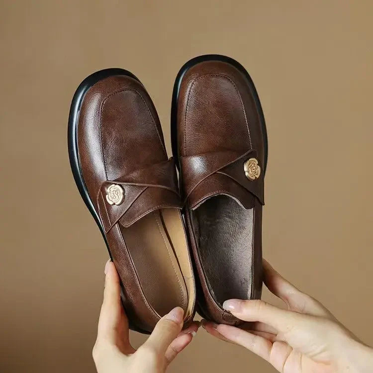 Zyra | Slip-On Heel Keeps Steps More Stable