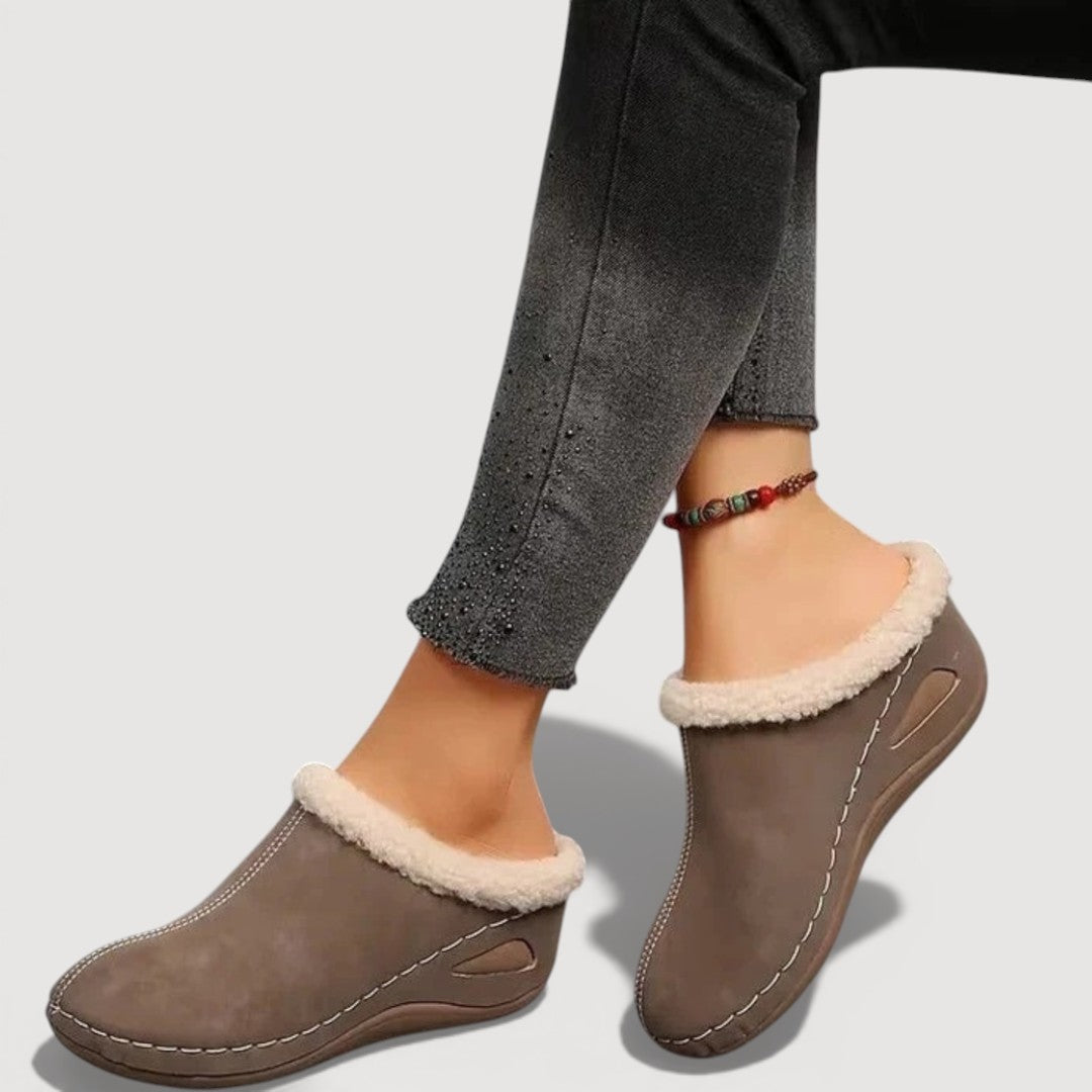 NOVI | COMFORT MULE SLIPPER