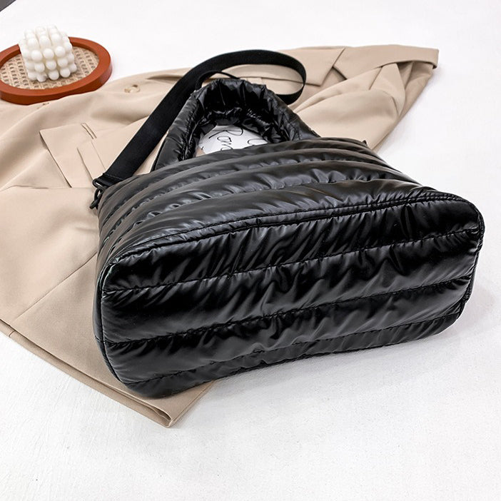 Nalara™ | North Tote Bag