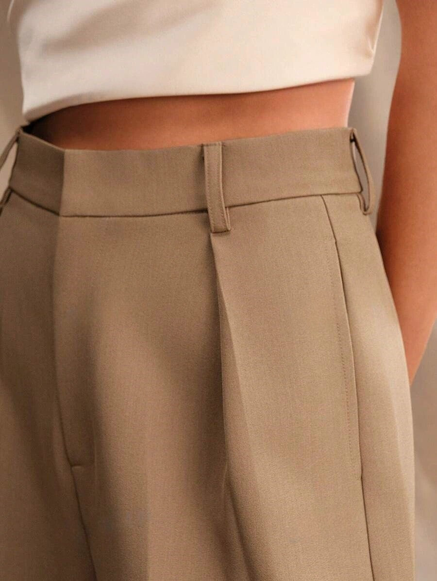 Bernadette | Flowing Cut Relieves Waist Tension