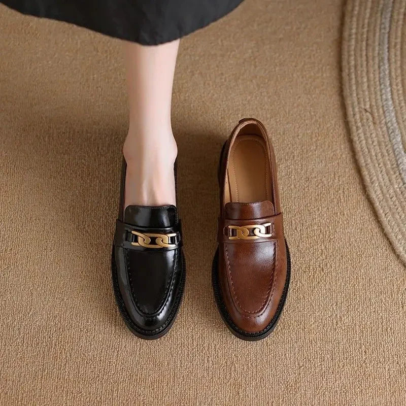 Fabiola | Low Heel Structure Helps Maintain Balance