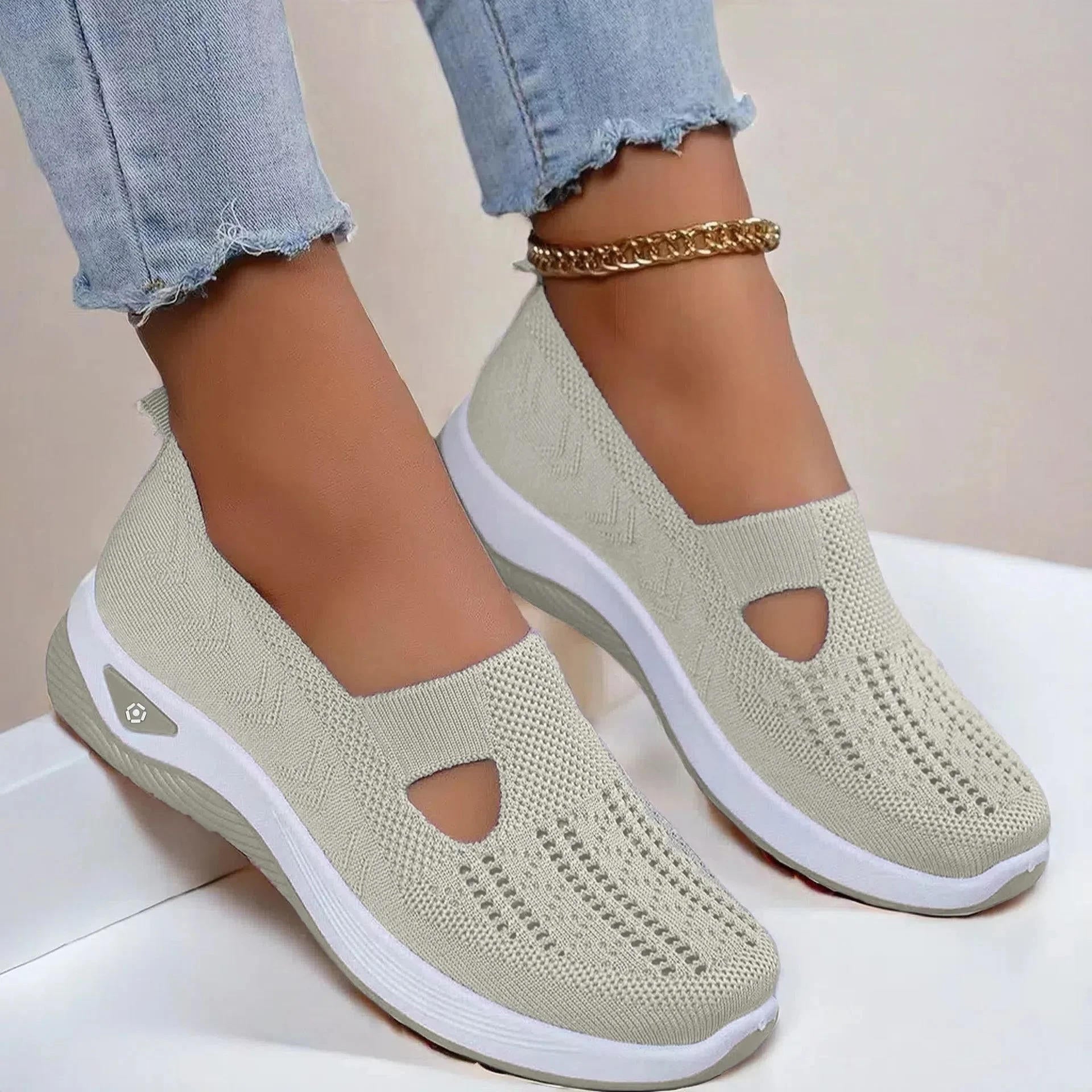 Aria | Lightweight Comfort Walking Shoes