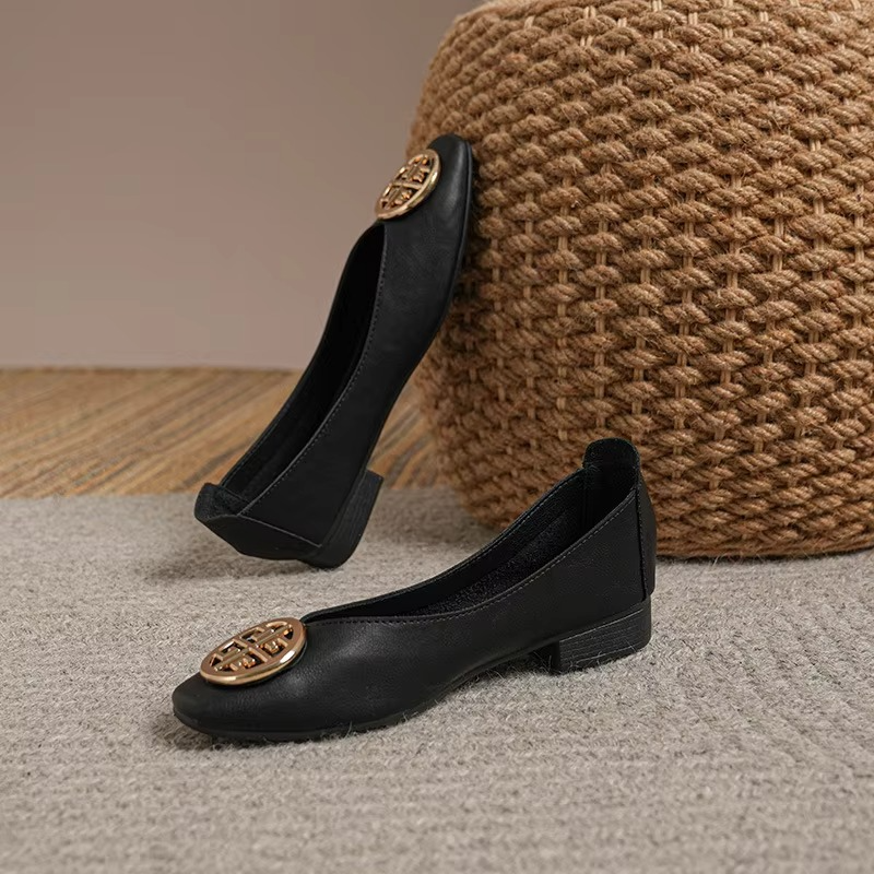 Margaret | The Elegant Flat That Feels as Good as It Looks