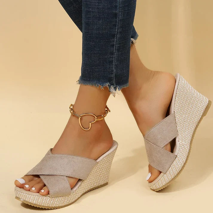 Fely | Wedge Support Improves Balance for Women
