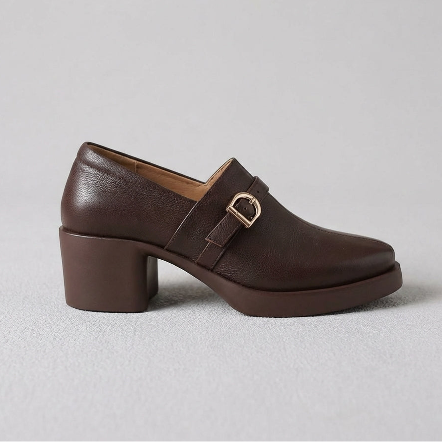 Veria | Angled Heel Shape Supports Smoother Steps